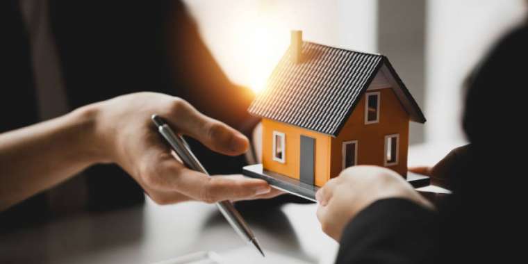 Льготная ипотека во вред, а реальные доходы казахстанцев не растут