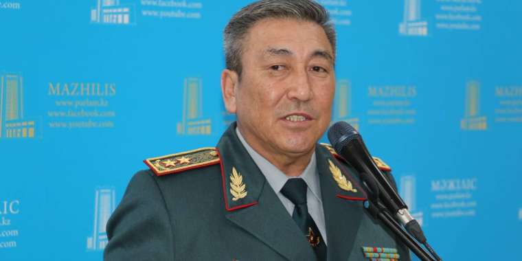 Почему таксуют военные, объяснил вице-министр