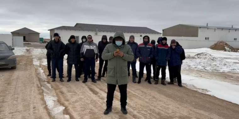 Жетібайлық жұмыссыздар West Oil компаниясына жұмысқа қабылдауды талап етті  