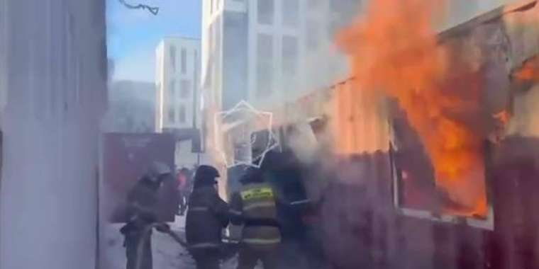  Астанада құрылыс аумағындағы контейнер өртенді