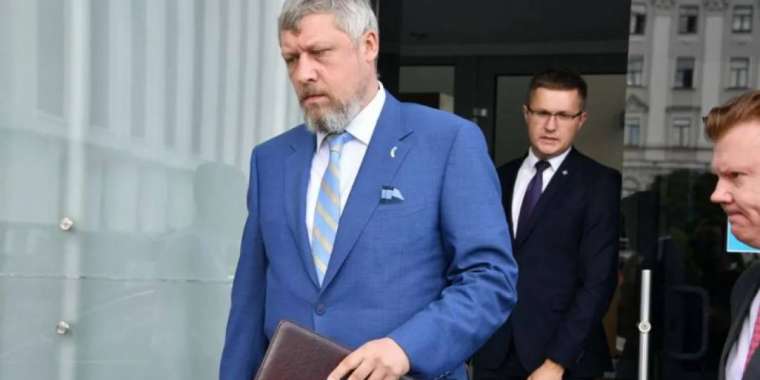 Ресей Украинаның Қазақстандағы бұрынғы елшісіне іздеу жариялады