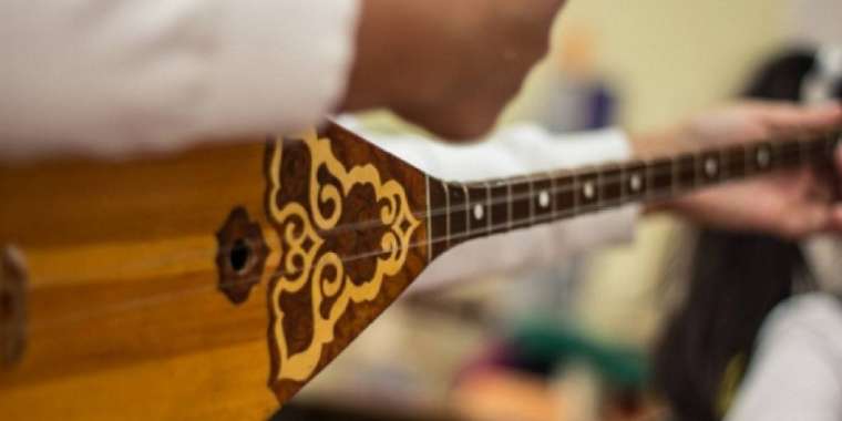 Наурыз мейрамына челлендж: ұлттық күй бір уақытта ойнайды