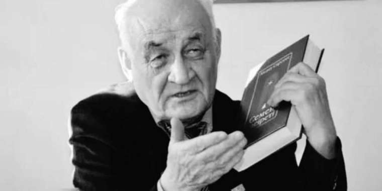 Жазушы Медеу Сәрсеке өмірден өтті