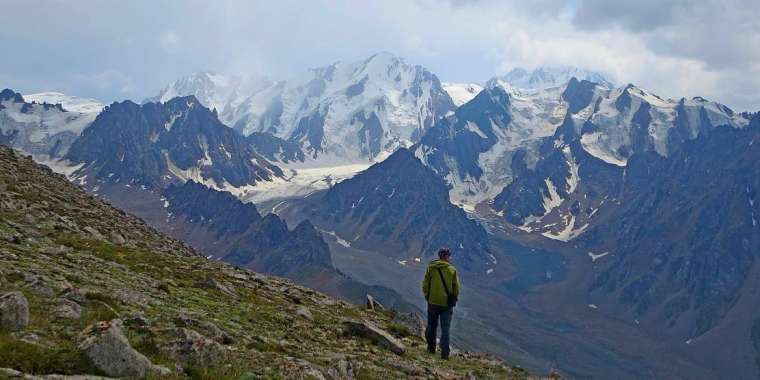 Алматы тауларында екі турист адасып кетті