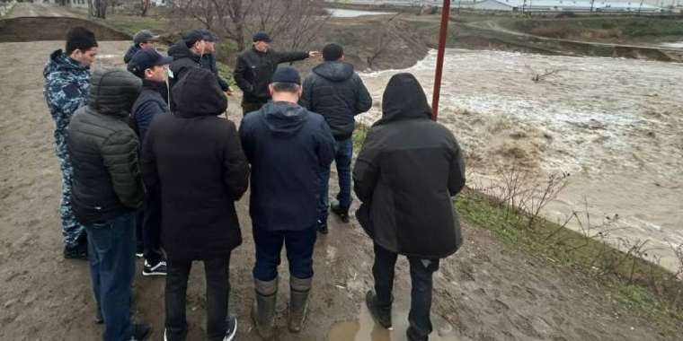 Алматы облысында Ворошилов су қоймасының бөгеті бұзылды