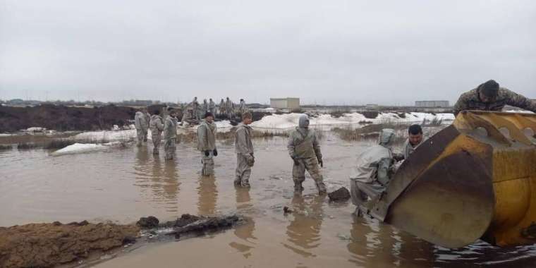 Су тасқыны: Ақтөбе облысы Қаратал ауылының тұрғындары көшірілді