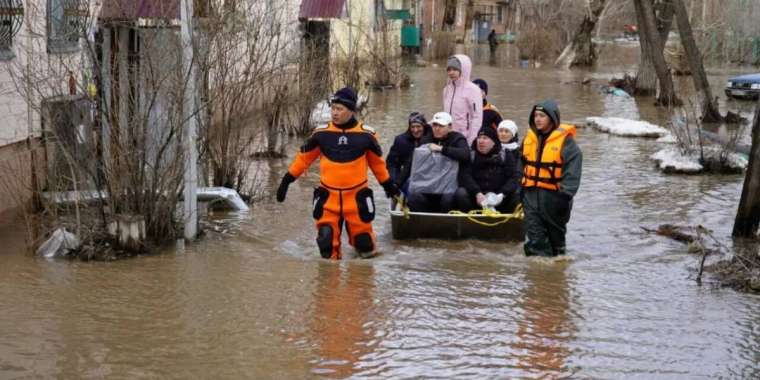 Почти как на войне: психолог о поддержке во время паводков