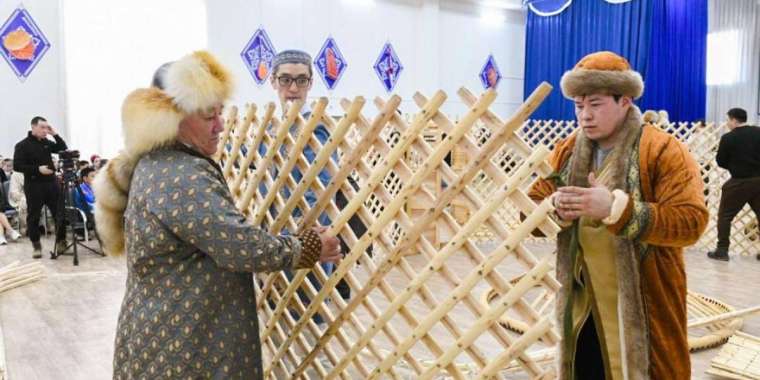 Наурызнама. Киіз үйдің мән-мазмұнын ұғындырған шара