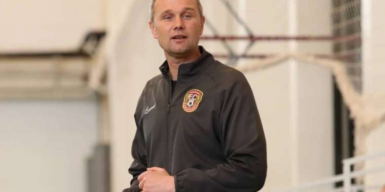 «Шахтер» футбол командасының бас бапкері қызметінен кетті