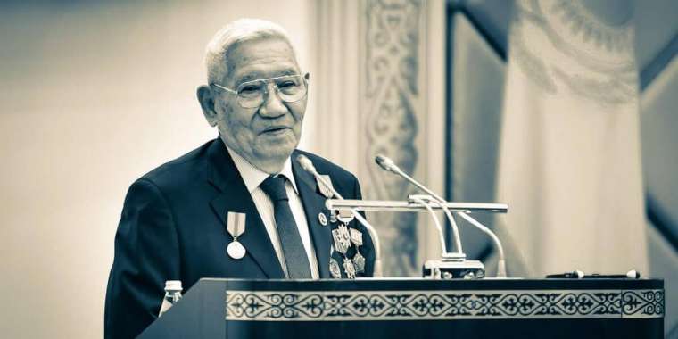 Мемлекет және қоғам қайраткері Өмірбек Байгелді қайтыс болды