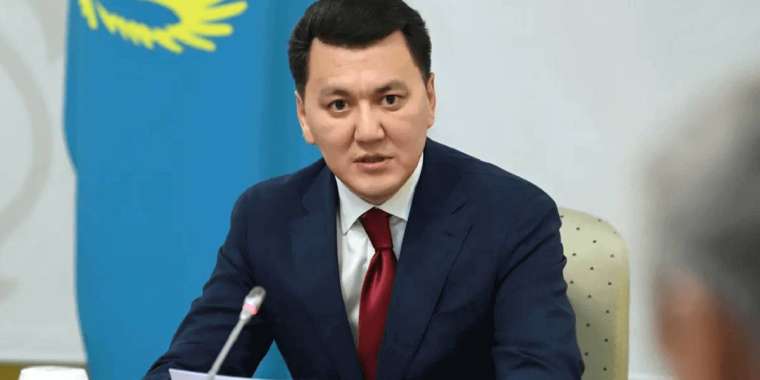 Ұлттық құрылтай: Ерлан Қарин Президент тапсырламаларын орындауға арналған жоспар қабылданғанын айтты