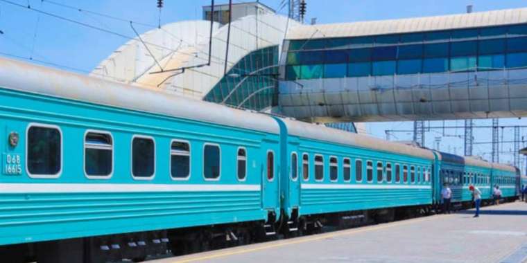 Су тасқыны: Атырау облысы аудандарының тұрғындары пойызбен эвакуацияланып жатыр