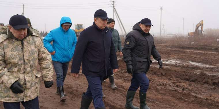 Қазақстандағы су тасқыны: Өңірлерге қолдау көрсету тәулік бойы жүргізіліп жатыр (ВИДЕО)