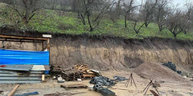 Алматыда сазды лай көшкінінің болуына заңсыз салынған құрылыс себеп болды