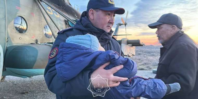 Қазақстандағы су тасқыны: зардап шеккен өңірлерге 4 211 тонна гуманитарлық көмек жеткізілді