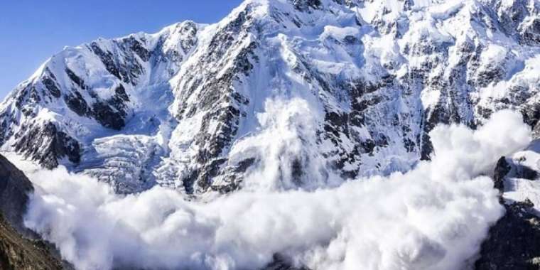 Алматы тауларында бірнеше қар көшкіні болды