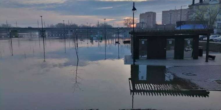 Су тасқыны: Ресейдің Түмен облысында тұрғындар эвакуацияланып жатыр