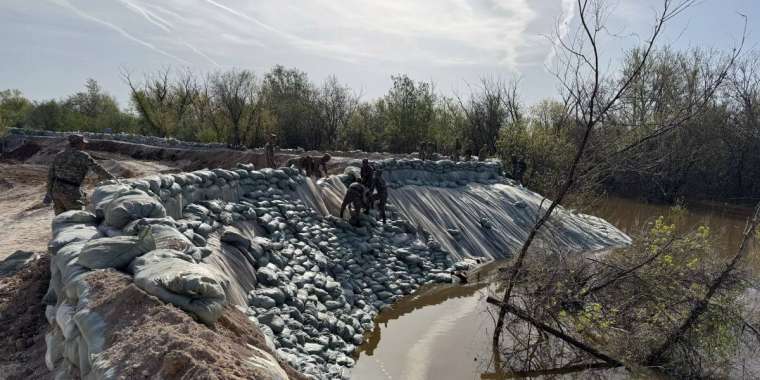 Жайық өзеніне келіп жатқан су деңгейінің төмендеуі байқалады