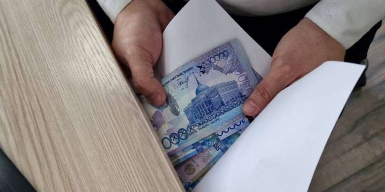 Су тасқынына бөлінген ақшадан жемқорлар 1 млрд теңге жымқырып үлгерген