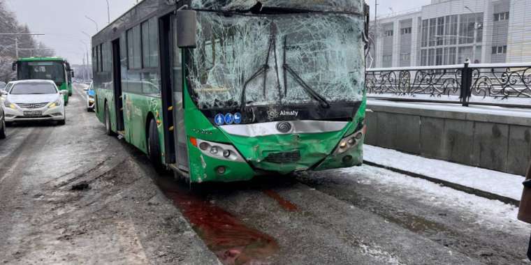 Қазақстанда тағы бір сот процесі тікелей трансляция арқылы көрсетіліп жатыр