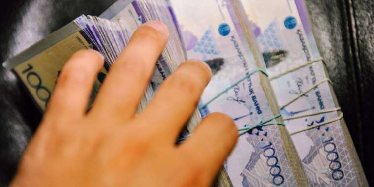 Қаратау кешінінен 862 млн теңге ұрланған