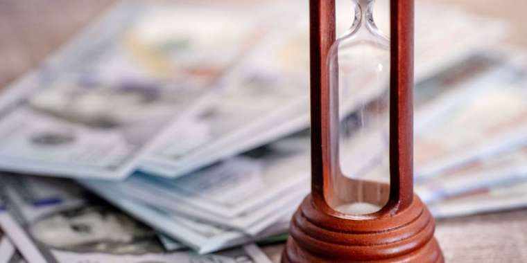 Қазақстаннан жыл сайын шамамен 16,7 миллиард доллар заңсыз шығарылады – депутат