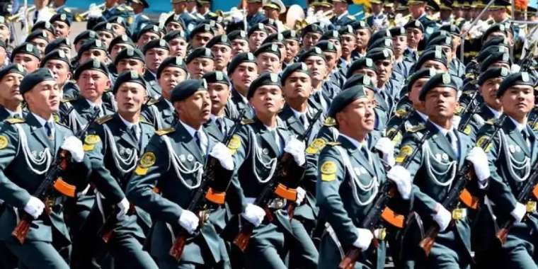 Қорғаныс министрлігі бас тартқан әскери шеруді Байқоңыр өткізеді