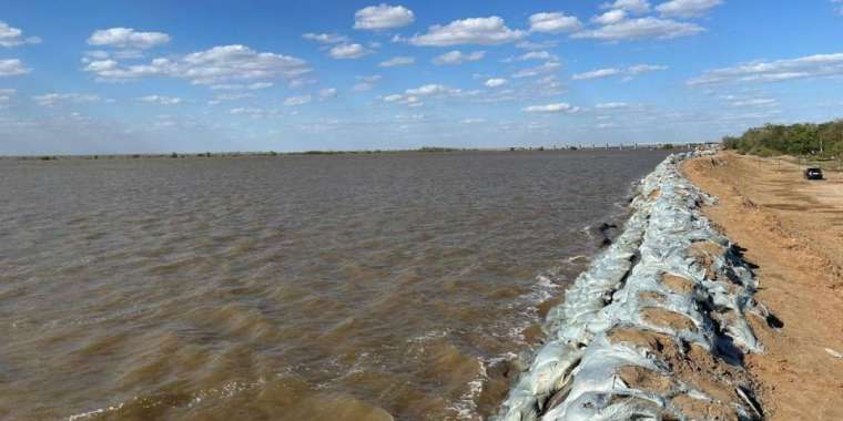 Су тасқыны: Жайық өзенінің деңгейі қауіпті межеден асты