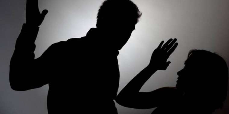 Бұрынғы әйелін аяусыз соққыға жыққан жігіт ұсталды (ВИДЕО)