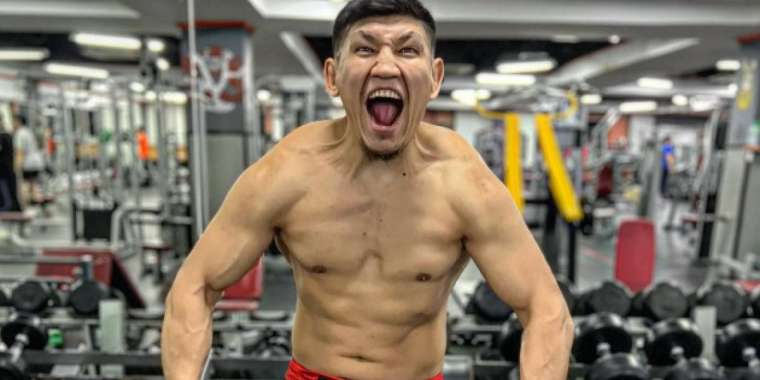 Қуат Хамитов отандық футболшыны жекпе-жекке шақырды