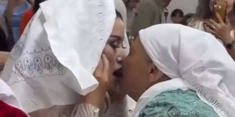 «Ұят тірлік». Үйлену тойда көрсетілген дәстүр желі қолданушыларының талқысына түсті