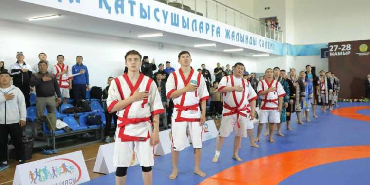 Астанада қазақ күресінен «Қазақстан барысына» іріктеу өтіп жатыр