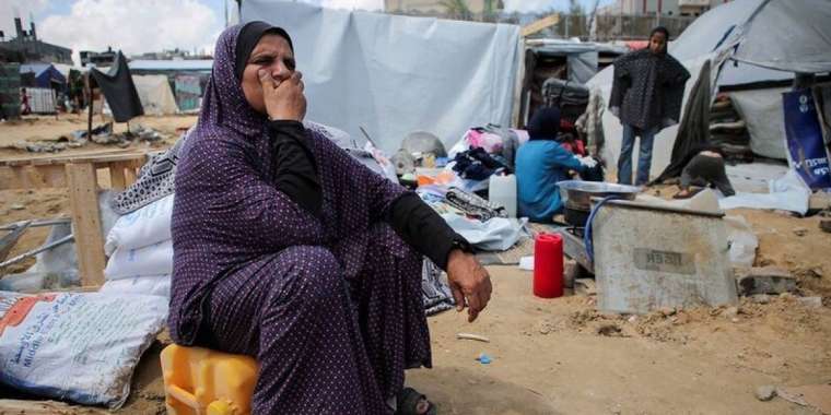 Израиль шабуылдап жатыр: 1 миллионға жуық палестиналық Рафахтан кетті