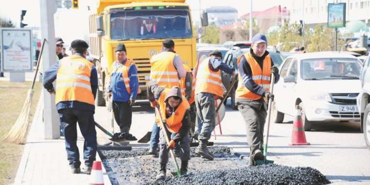 Көлік министрі еліміздегі жолдар не үшін жыл сайын жөнделе беретінін түсіндірді