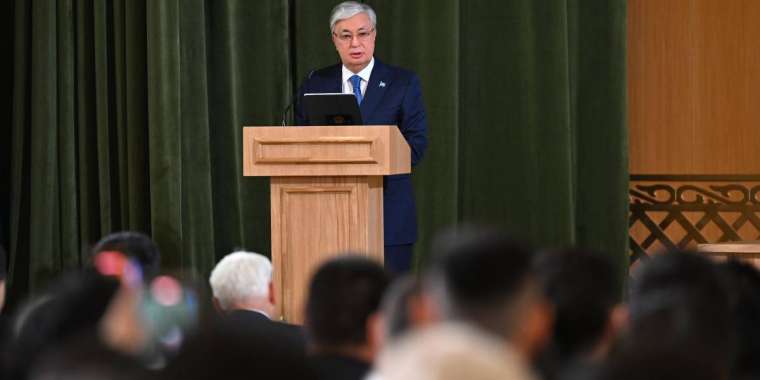 Тоқаев: Шикізатқа арқа сүйеп отырған ел алысқа бармайды