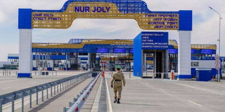 Қытаймен шекарада өткізу пункттері бір күн істемейді