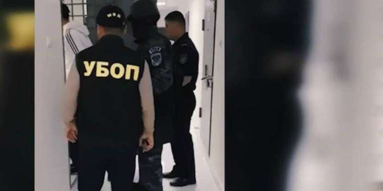 «Адам ұрлап, тонаған»: Қызылордада ірі қылмыстық топ ұсталды (ВИДЕО)