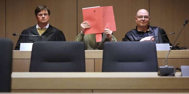 Құран үйрететін ұстаз оқушы қыздарын зорлаған