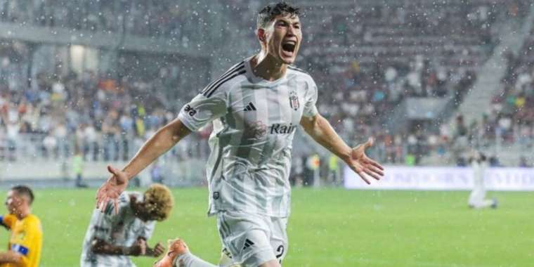 «Зенит» Бахтиер Зайнутдиновті 25 млн еуроға сатып алады