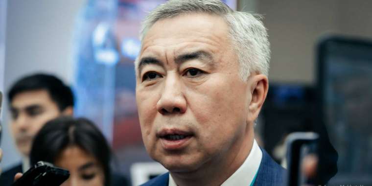 «Жеу керек деп айтқан жоқпын»: Вице-премьер «шегіртке – халал ас» деген мәлімдемесін түсіндірді