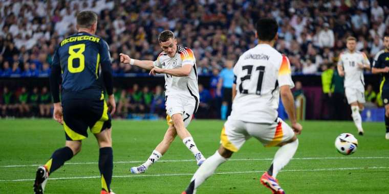 Германия Еуропа чемпионатын рекордтармен бастады