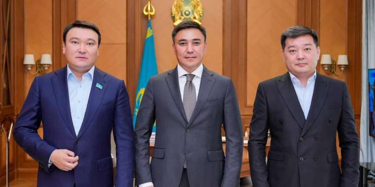 Мақсат Толықбай Парламенттен кетеді