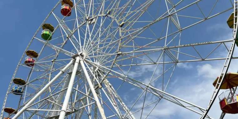 Алматыда әйел аттракционнан құлап, қайтыс болды (ВИДЕО)