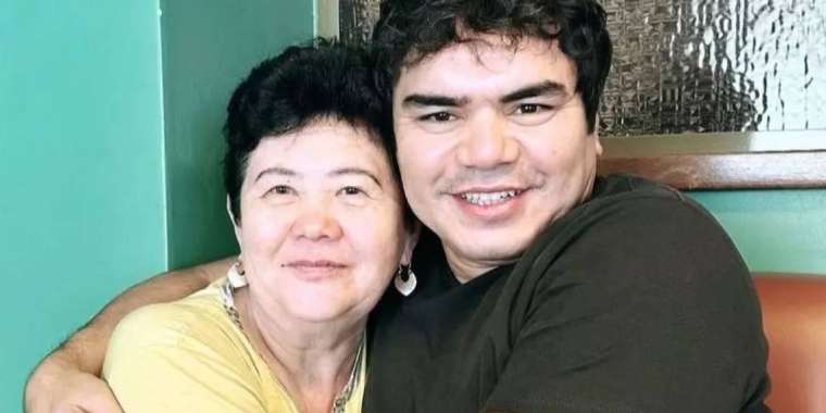 «Еден жуып жүр». Танымал әнші 70-ке келген анасын көрсетіп, үлгі алу керегін айтты