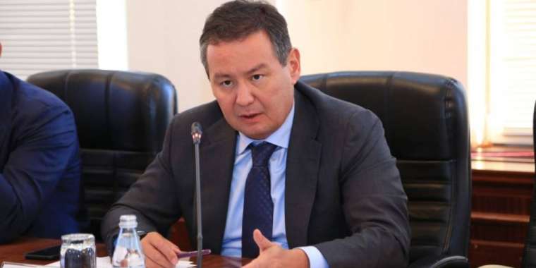 Грекияда өртенген арал: Данияр Әбілғазин мәлімдеме жасады