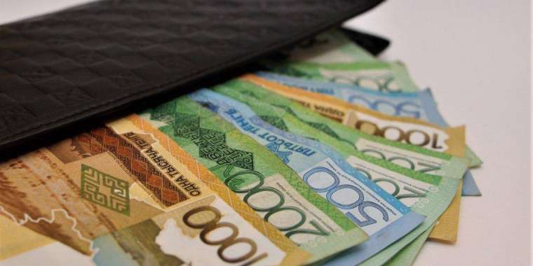 1 қыркүйектен бастап студенттердің шәкіртақысы көбейеді