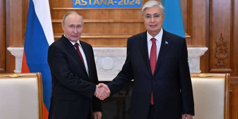 Тоқаев Ресей Президенті Владимир Путинмен кездесті