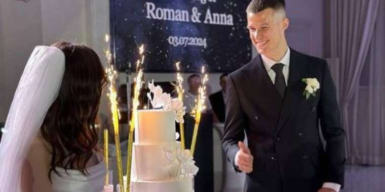 Қазақстан құрамасының футболшысы үйленді