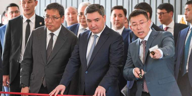 Олжас Бектенов Алматы қаласын сумен қамтамасыз ететін резервтік жүйе салу барысын тексерді