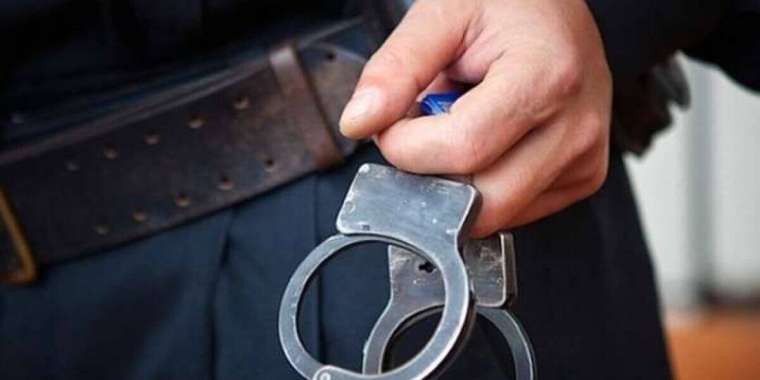 Ақша бопсалады деген күдікпен танымал блогер ұсталды